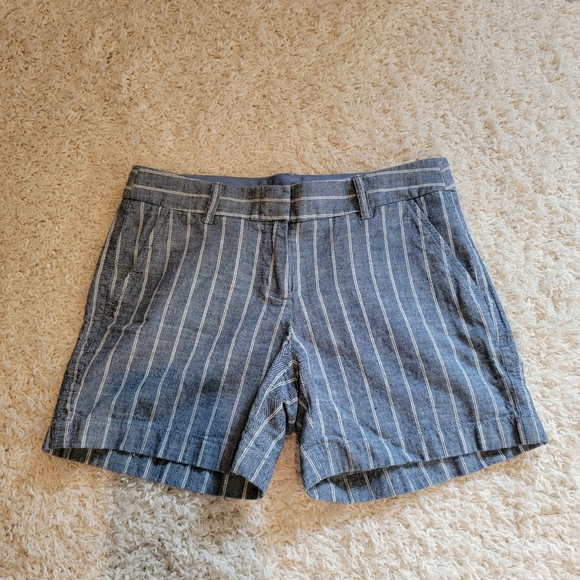 J Crew 90s Linen Blue Stripe Holiday Shorts